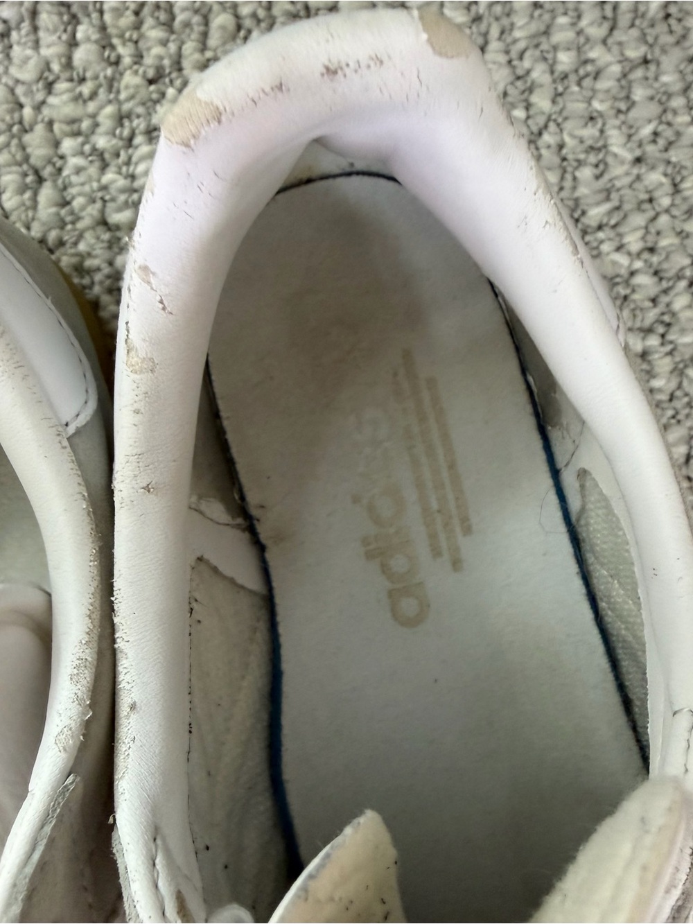 adidas Gazelle Suede Sneakers in Light Gray & White with Gum Sole Women’s Size 9 - Picture 11 of 13